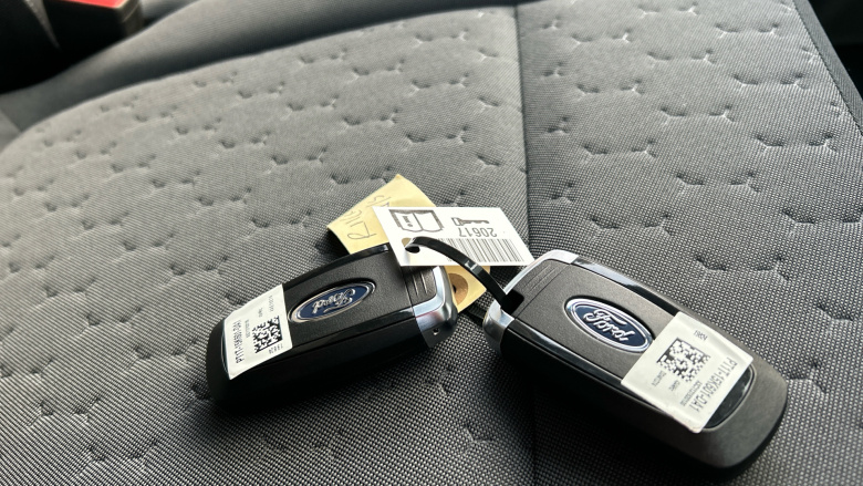 Ford Tourneo Custom 320 L1 Diesel Fwd 2.0 EcoBlue 136ps H1 Titanium 8 seater Auto